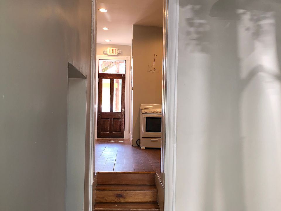 1st image of 2642 Cherokee St #B