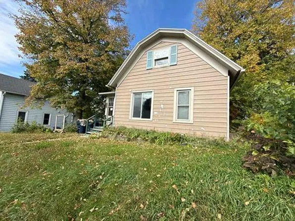 820 E Lake St, Horicon, WI 53032