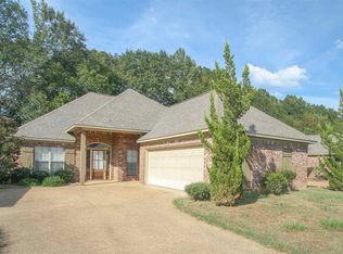 127 Stapleton Dr, Canton, MS 39046