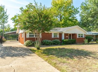 2160 Sycamore St, Paris, TX 75460