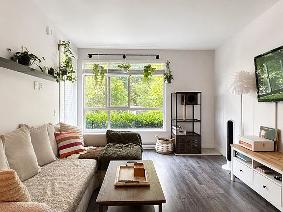 3rd image of 2436 Kelly Ave #102