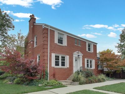 6132 N Naper Ave, Chicago, IL, 60631