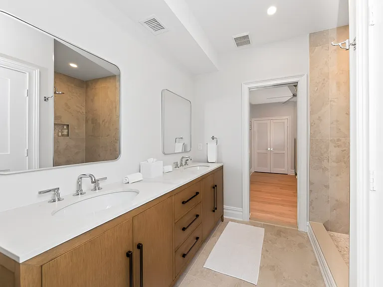 360 Canoe Place Rd — Photo 46
