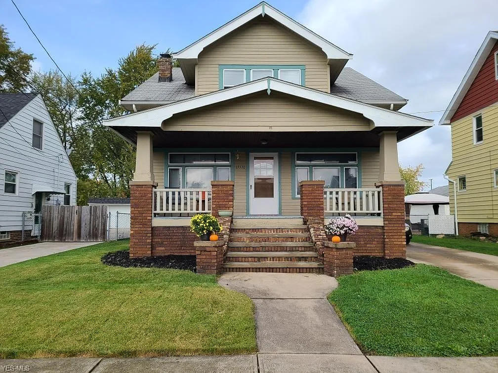 17110 Melgrave Ave photo 1