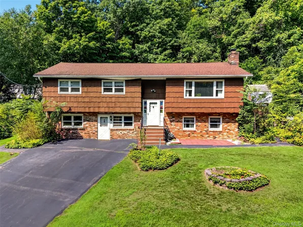 237 Old Church Road, Putnam Valley, NY 10579