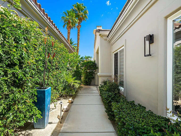 78328 Calle Las Ramblas — Photo 43