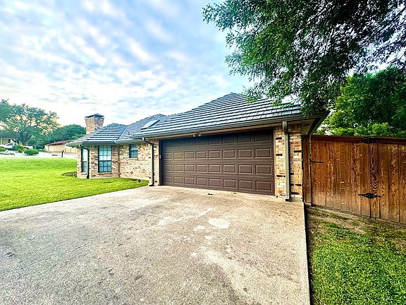 2nd image of 8712 Lake Country Dr