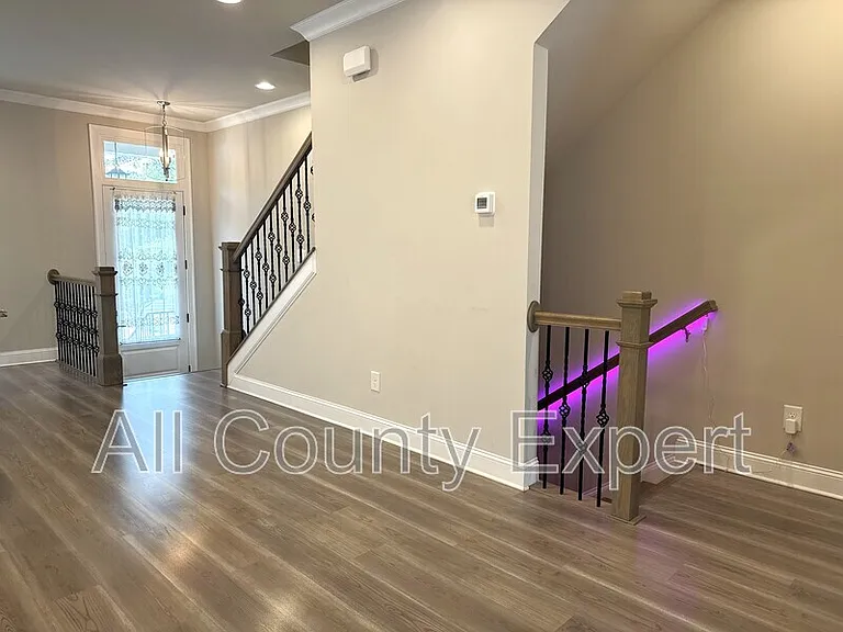 1529 Huntwood Ct — Photo 12