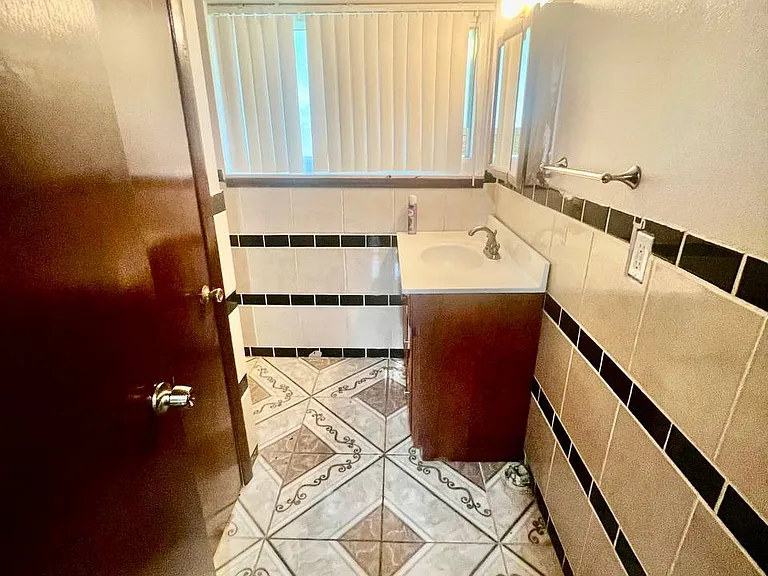 3430 Chase Dr — Photo 9