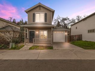 3316 West St, Redding, CA 96001