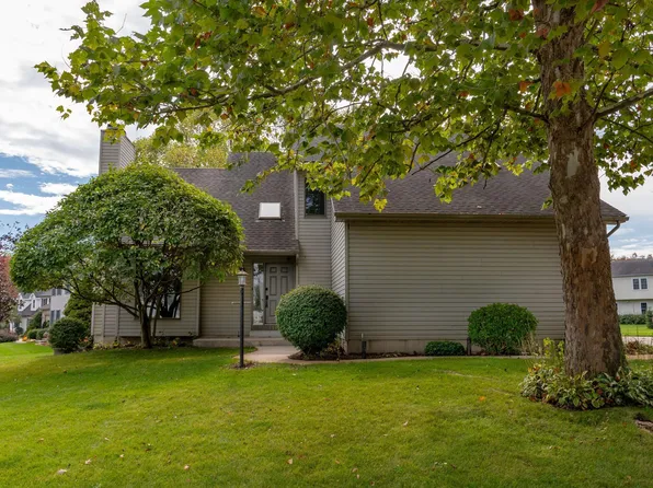 14770 Fairfield Dr, Granger, IN 46530