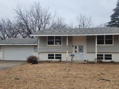 520 8th Ave NW, Waseca, MN, 56093