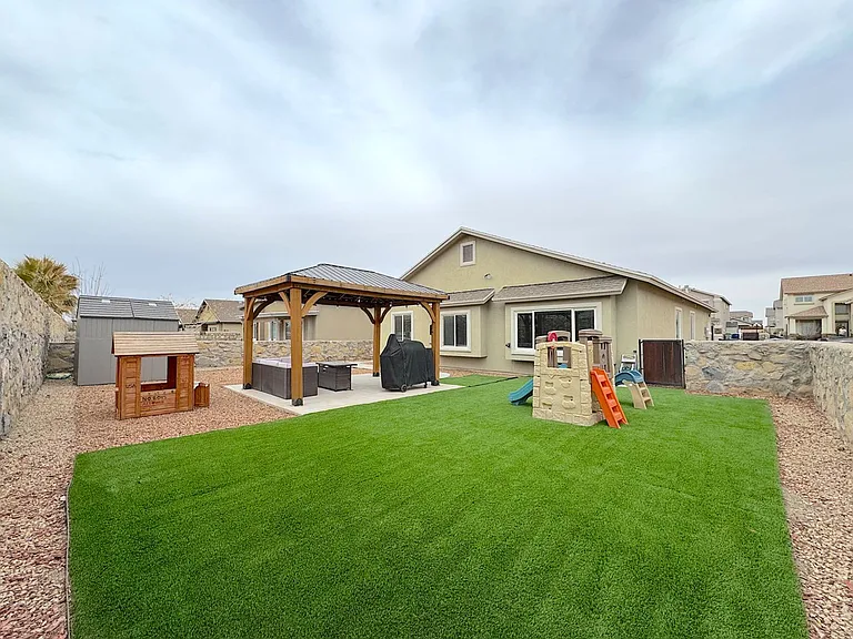 14816 Hunters Grove Ave — Photo 26
