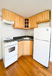 Rented by Kahen Properties