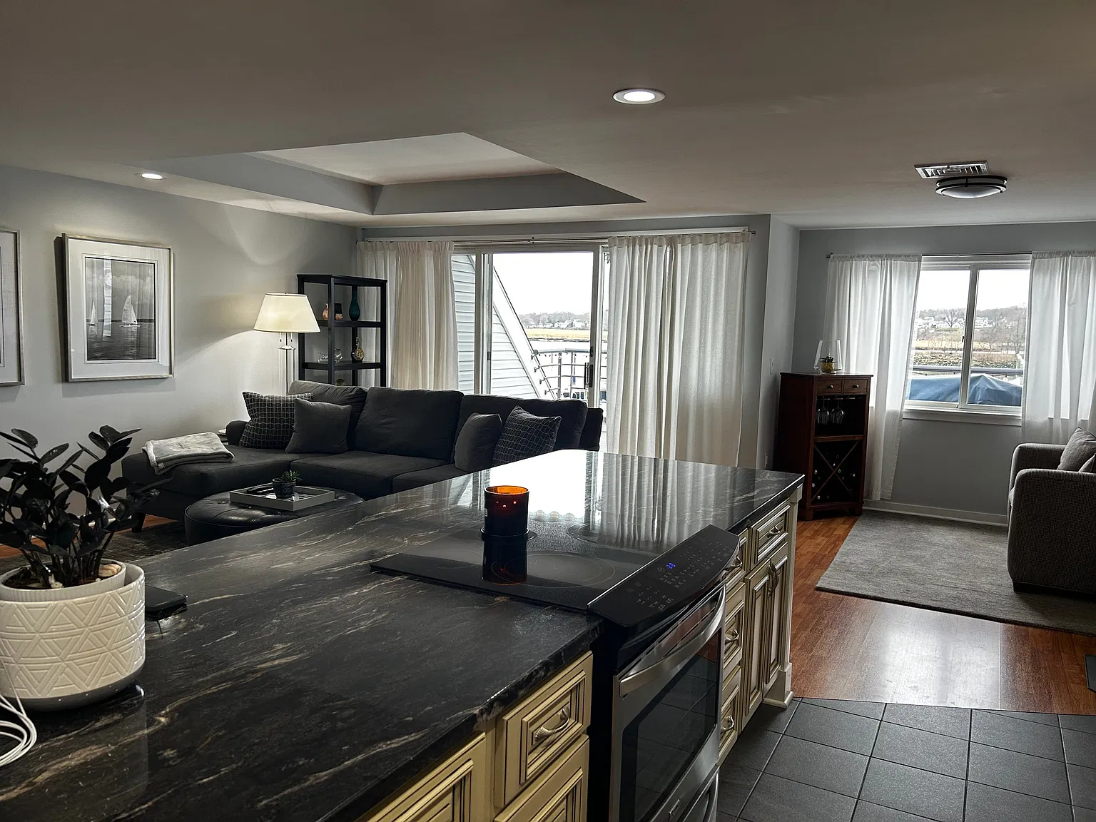 2 bed, 1257 sqft, $3,100 — Photo 4