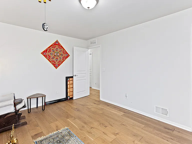 30095 Braeburn — Photo 22