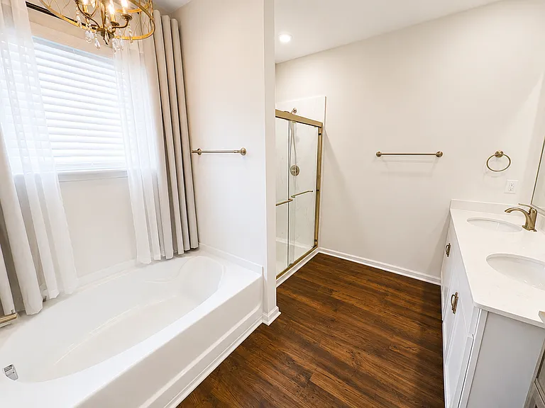 676 Hollyrose Cir — Photo 6