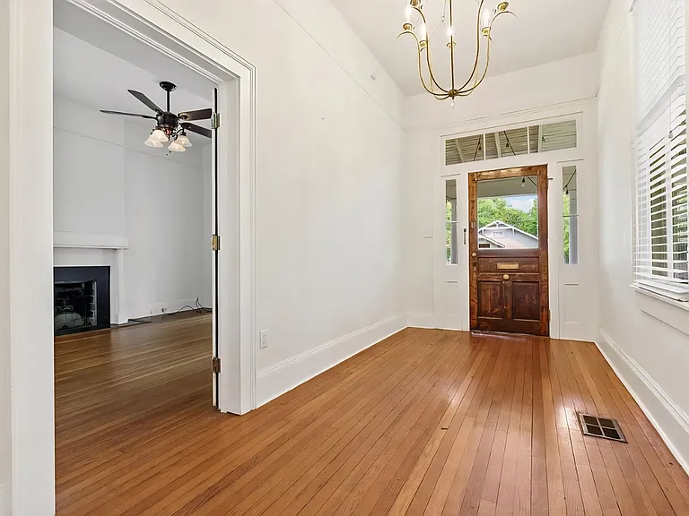 24 Houston St — Photo 3