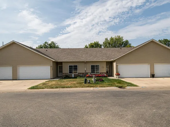 5266 Supalla Ct NW, Rochester, MN 55901