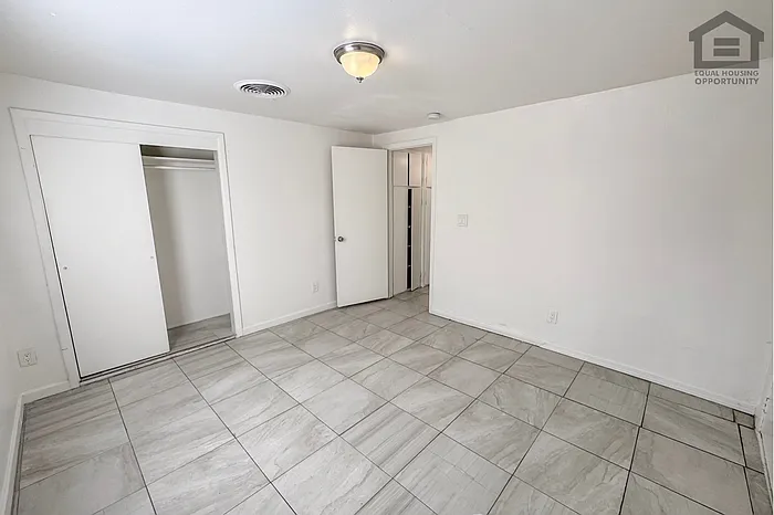 308 E Vogel Ave #3 — Photo 19