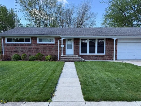 723 W College Ave, Woodville, OH 43469