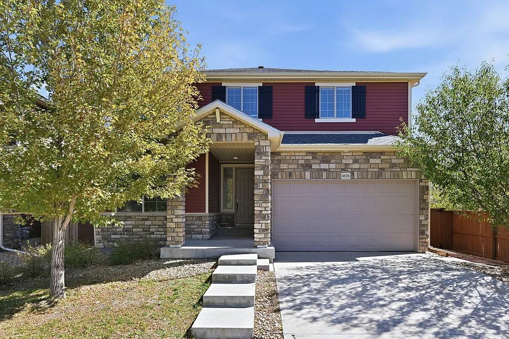 4 bed, 2.5 bath, 2756 sqft, $3,340 — Photo 1