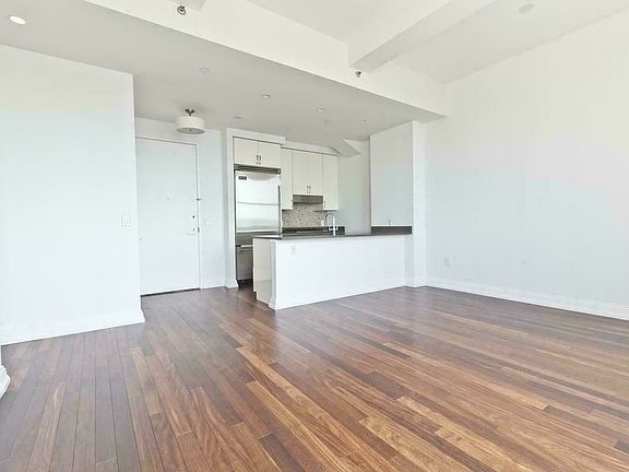3rd image of 1 Hanson Pl APT 16G