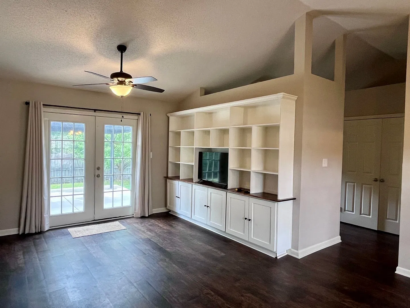 Charming 3BR/2BA Home in a Great Madison Location — Photo 3