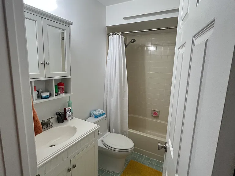 16 Fairway Ct — Photo 2
