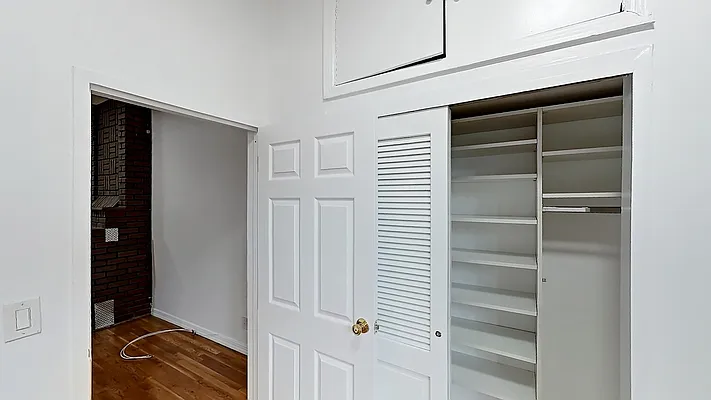 Rented by Charles Coutinho LLC | media 21