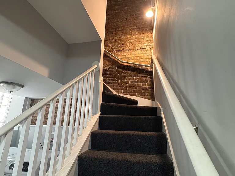 360 At The U — Photo 33