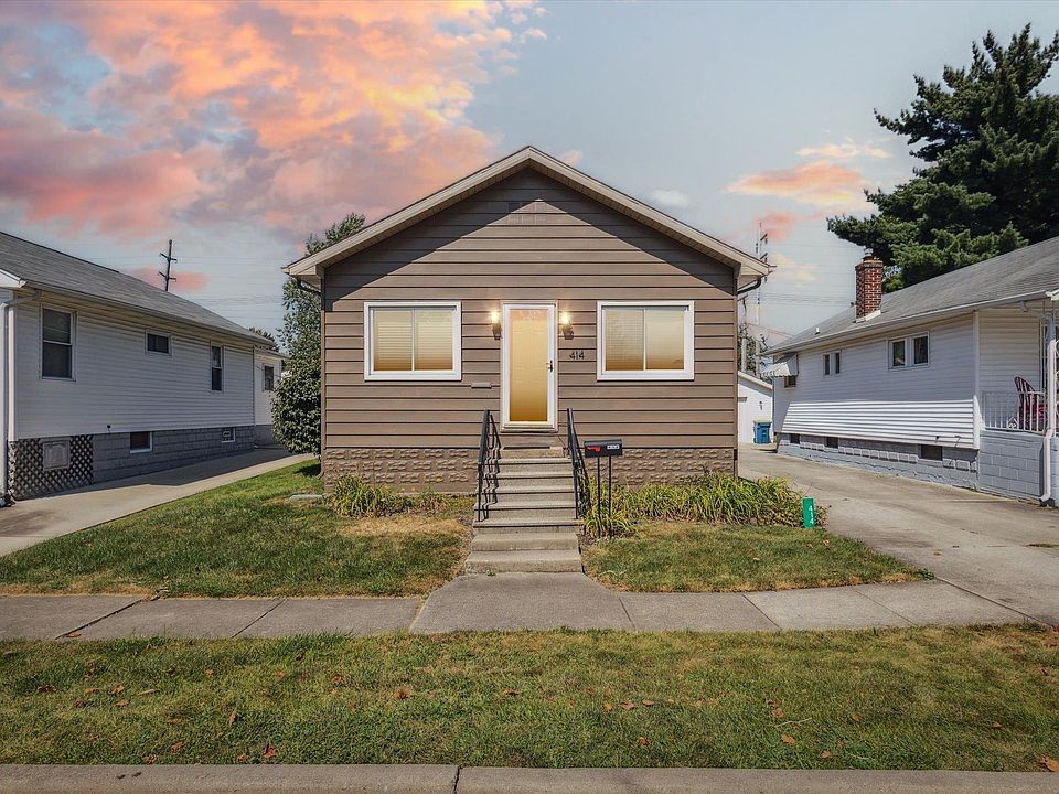 1st image of 414 W 13th St