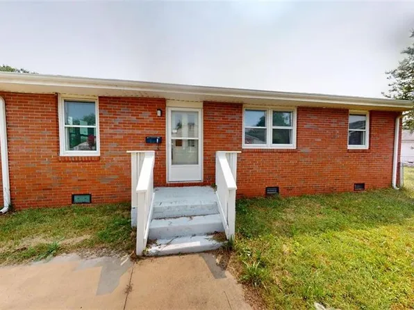 508 Stalham Rd, Chesapeake, VA 23325