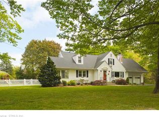 98 Hotchkiss Grove Rd, Branford, CT 06405