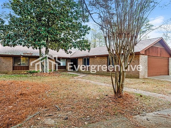 3rd image of 5048 Riverwood Cir