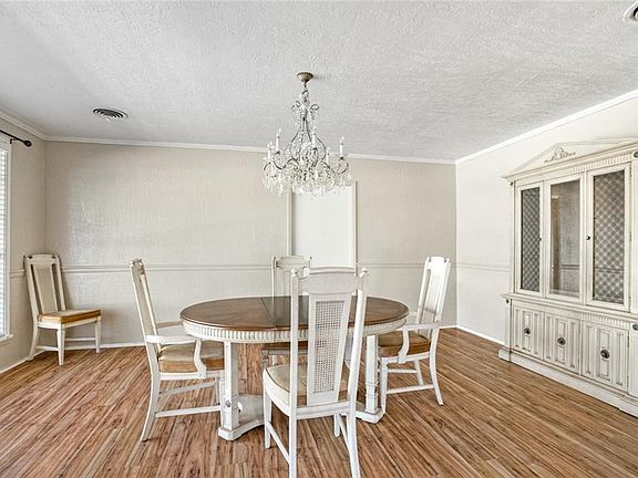 4th image of 306 Peachtree Dr
