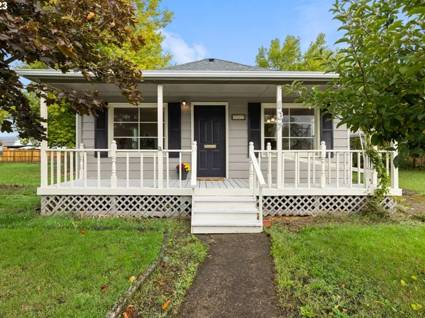 137 SW Madison St, Sheridan, OR 97378