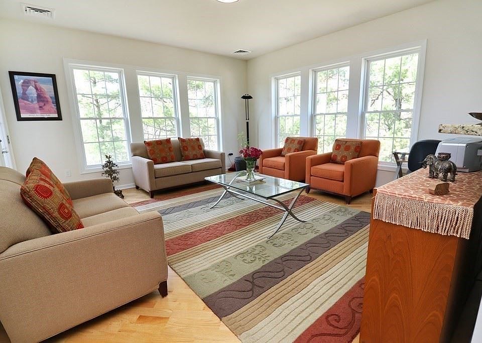 1st image of 7 Morgan Dr Unit 405