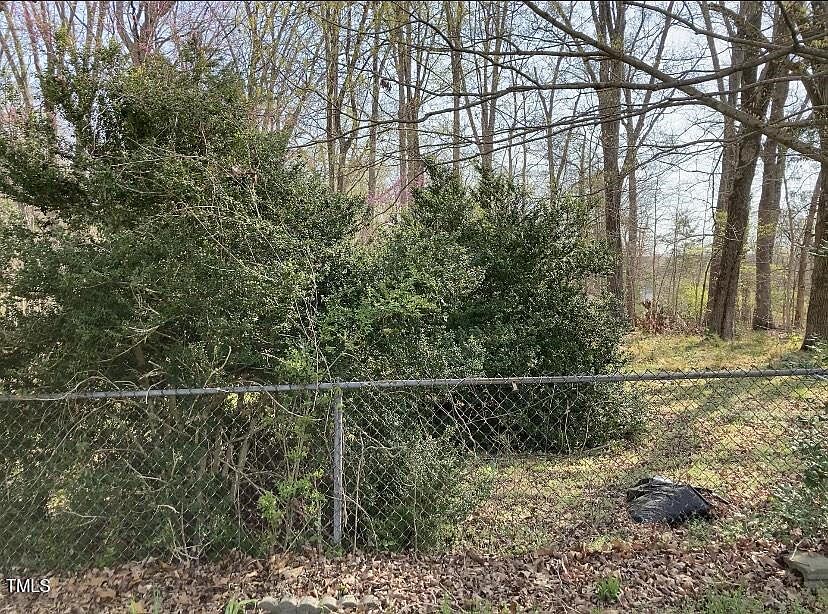 2nd image of 631 Infinity Rd #2