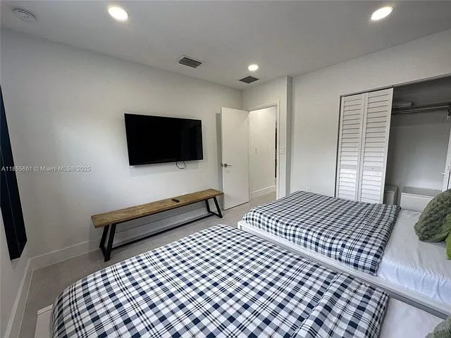 9426 Caribbean Blvd — Photo 15