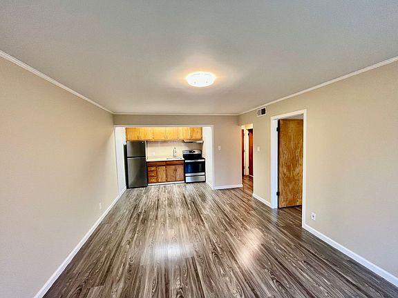 3rd image of 270 27th Ave APT 5