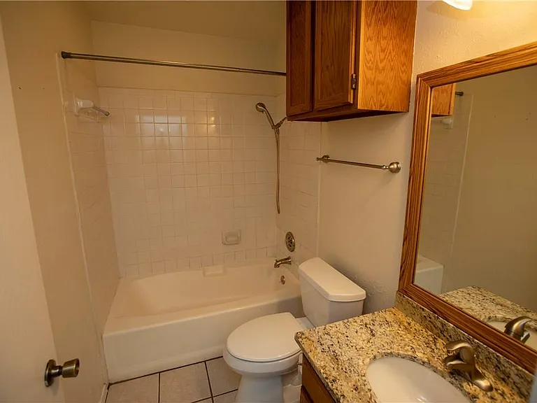 4913 Wing Rd — Photo 25