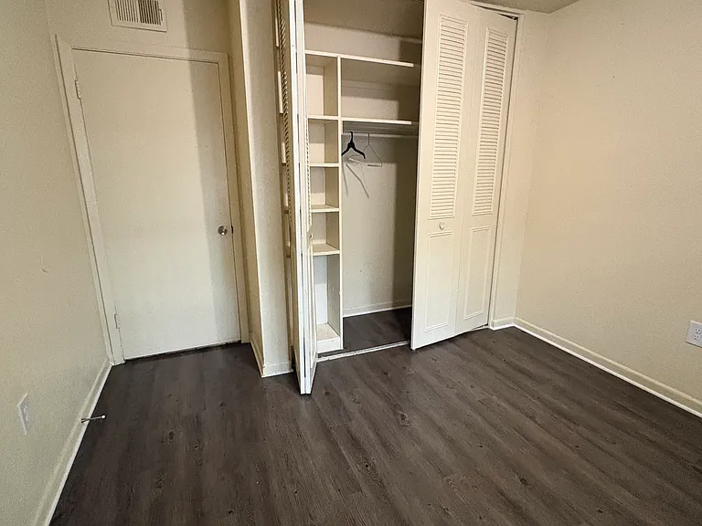 305 Balfour Dr #115 — Photo 11