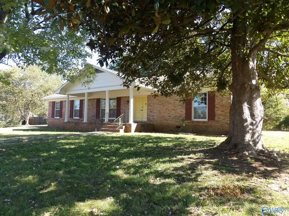 110 Main St, Moulton, AL 35650