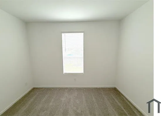 423 Amy St — Photo 18