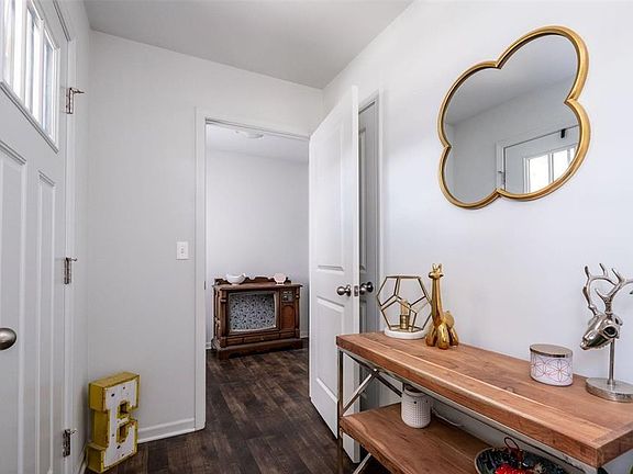 Foyer/Mudroom