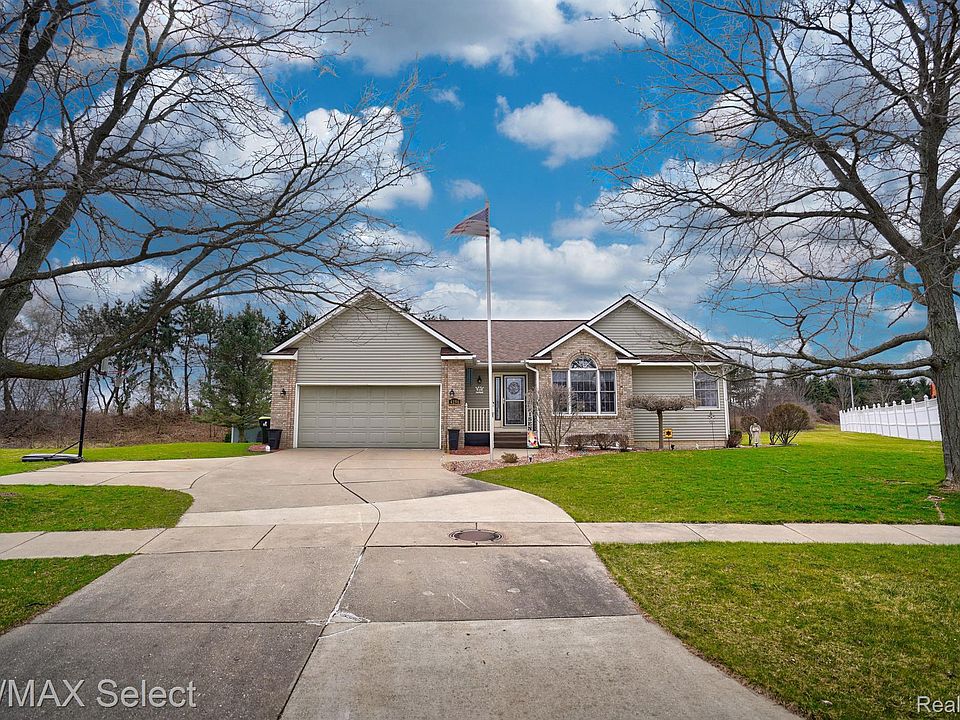 1st image of 4196 S Locust Ln