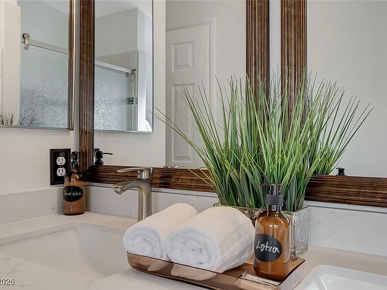 8208 Ogee Dr — Photo 35