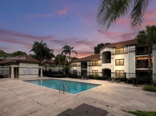 570 S Park Rd #126, Hollywood, FL 33021