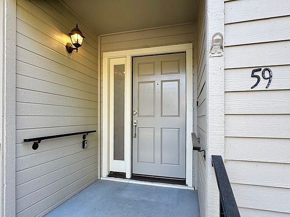 3rd image of 59 Valley Club Cir